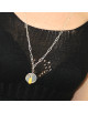 SAUTOIR ARGENTE MEDAILLE ET POMPON JAUNE ELYA